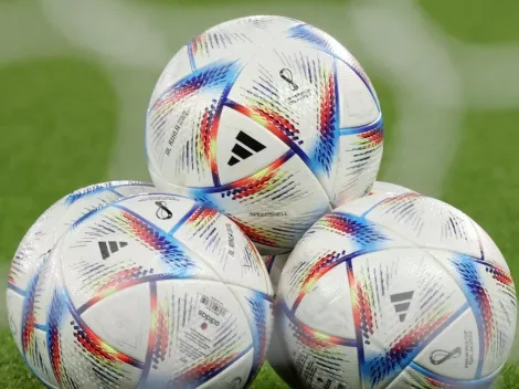 Bola da Copa do Mundo carregando na tomada no Catar 'quebra' Web