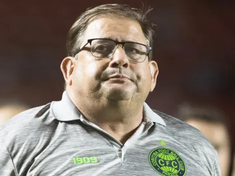 Coritiba demite Guto Ferreira e quer técnico ex-Athletico-PR