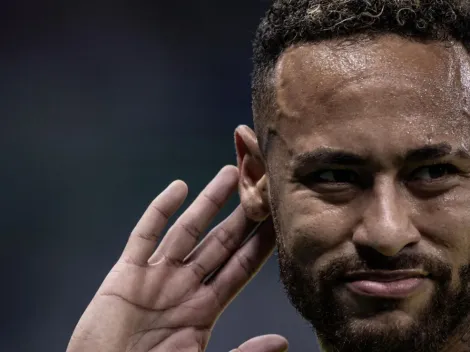 Neymar recebe convite para jogar no Corinthians e agita torcida na web