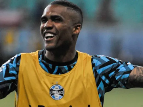 Braz entrega papo com Douglas Costa, livre para assinar com Fla