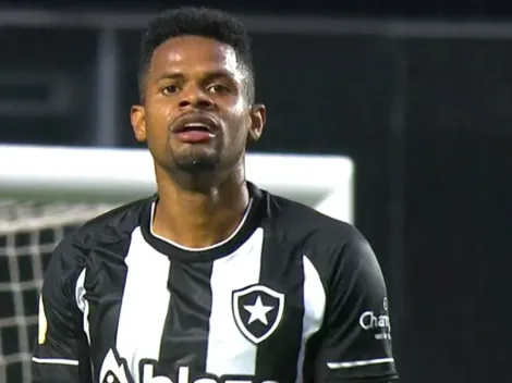 Botafogo escolhe atacante do Nagasaki-JAP para substituir Júnior Santos