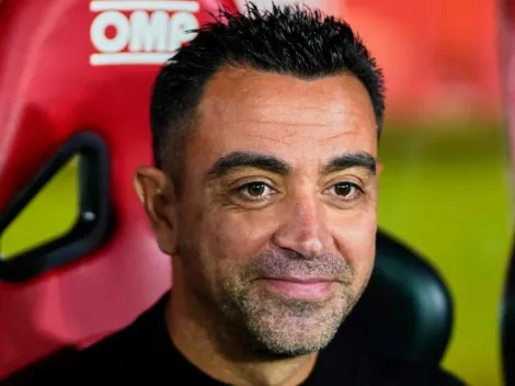 Xavi rasga elogios a titular do Barcelona