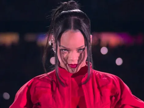 "Ela tá grávida"; Rihanna surpreende no show do intervalo do Super Bowl 57