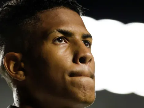 “Fico muito triste”; Ângelo desabafa e dá sinalização onde deve jogar entre Flamengo e Santos