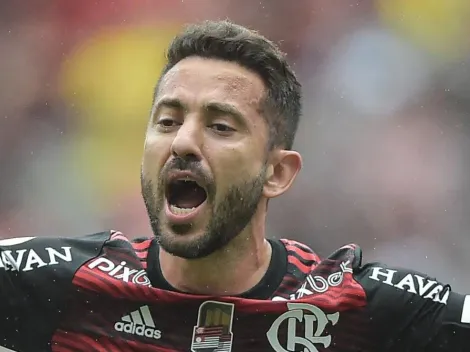 “Não vai jogar no Flamengo"; Everton Ribeiro faz CRF perder meia para o Corinthians