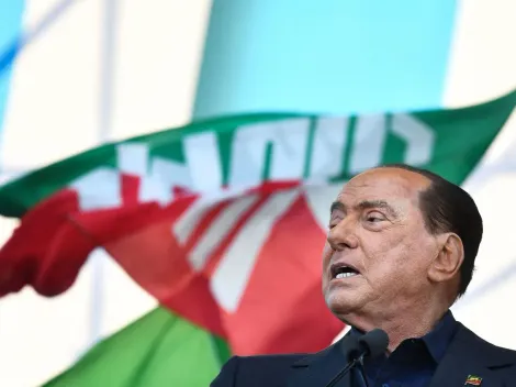 Silvio Berlusconi falece aos 86 anos; jogadores e clubes prestam homenagem