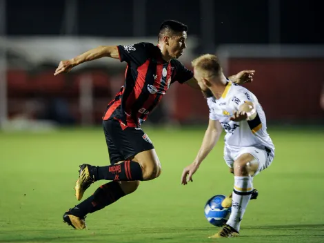 Jogador lamenta bastante ter perdido a partida para o Criciúma e a liderança do campeonato
