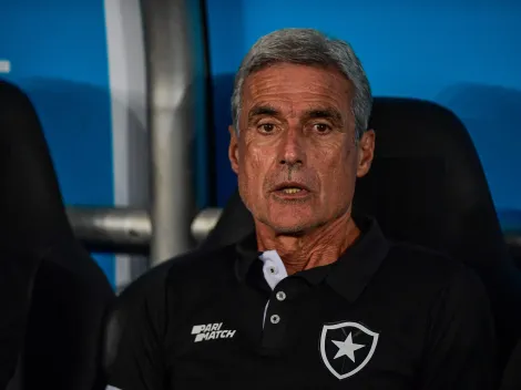 Titular preocupa e Luís Castro tem dor de cabeça inesperada para escalar Botafogo