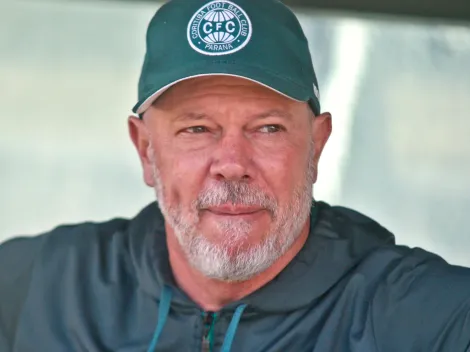 Coritiba informa futuro de Zago após nova derrota