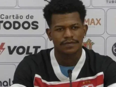 Do anonimato à estrela: Descubra como Emerson Souza se tornou o trunfo imbatível do Santa Cruz