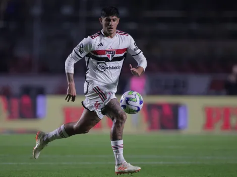 Situação de Alan Franco vem à tona após zagueiro sair chorando de dor no Choque-Rei