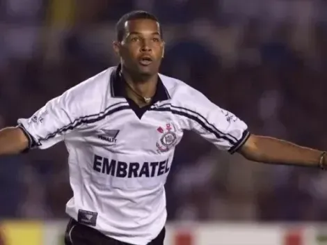 Ex-jogador ídolo do Corinthians dispara contra presidente: 'Duilio Monteiro Alves é o culpado pela decadência do clube!’