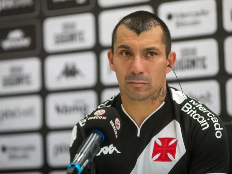 SURPREENDEU! Medel revela conversa com dupla do Flamengo antes de acertar com o Vasco