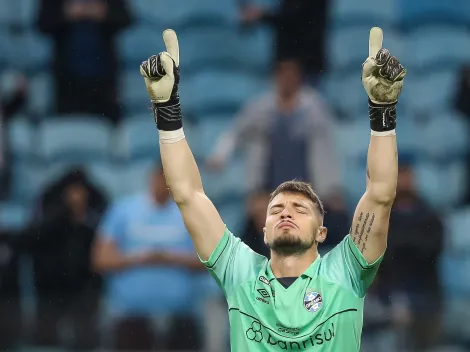 Gabriel Grando usou a sua intuição para defender pênaltis e classificar o Grêmio na Copa do Brasil