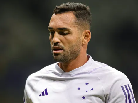 Gilberto reconhece má fase no Cruzeiro, mas também se defende das críticas da torcida