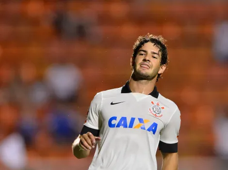 Alexandre Pato volta a REENCONTRAR o Corinthians após quase retornar ao clube em 2016