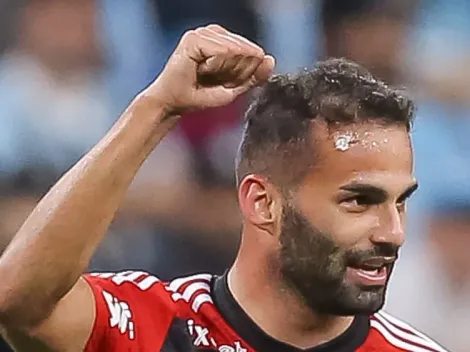 Arrascaeta ‘apronta’ com Thiago Maia nos bastidores do Flamengo