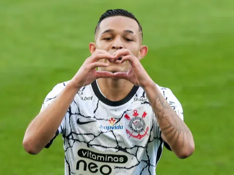 Adson fala que a sua temporada tem sido muito boa até o momento e está feliz no Corinthians