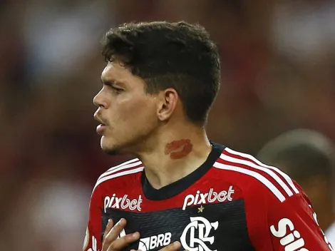 Ayrton Lucas AGITA a torcida do Flamengo nas redes e divide opiniões