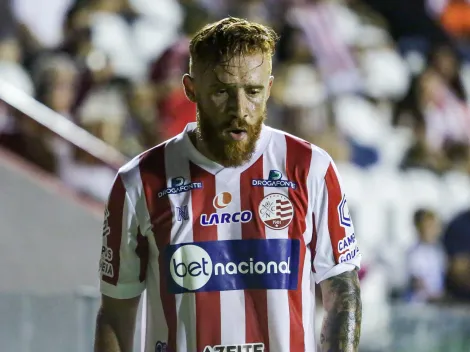 Jogador ficar indignado com enquete sobre polêmica entre Souza e Fernando Marchiori