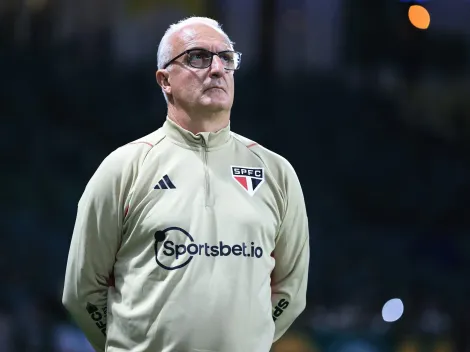 Dorival Júnior está preparando uma nova estratégia para enfrentar o Corinthians