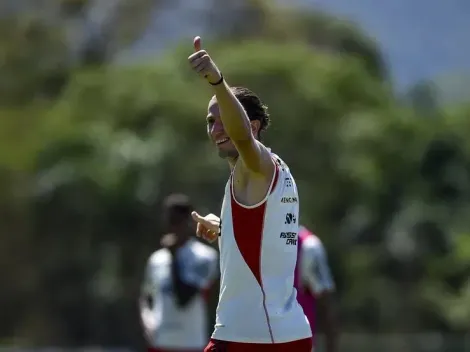 Filipe Luis marcou um golaço em atividade do Flamengo