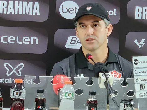 Léo Condé evita apontar um culpado após goleada que o Vitória sofreu