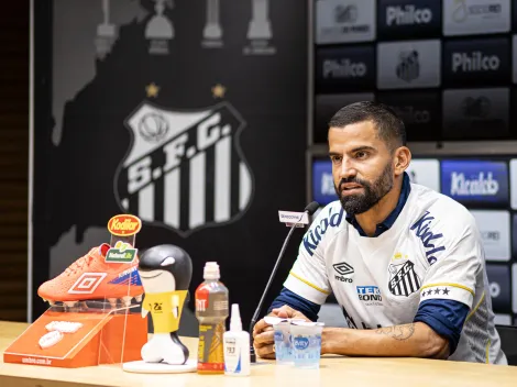 Rincón faz forte desabafo para a torcida após mais uma derrota do Santos no Brasileirão