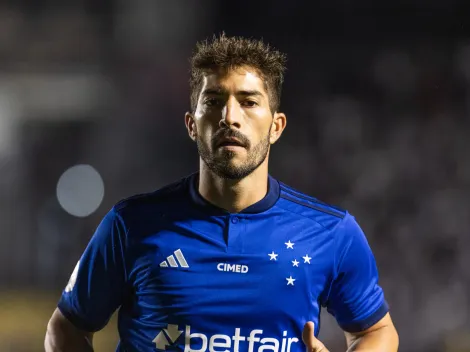 Lucas Silva chega a marca surpreendente no Cruzeiro e recebeu uma homenagem do clube