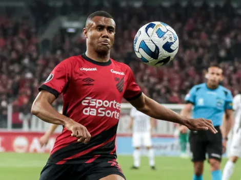 Meio-campo do Furação faz algo que surpreende torcedores