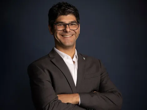 Vivian supera concorrência e Grêmio assina contrato até 2026 com zagueiro de R$ 263 milhões