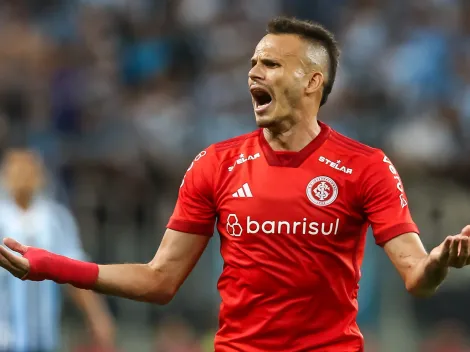 Renê não se cala após falha na Libertadores e faz forte DECLARAÇÃO a torcida do Internacional