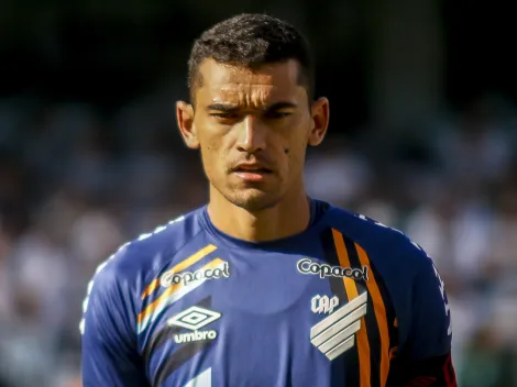 Santos tem futuro definido no Flamengo e surpreende Athletico-PR