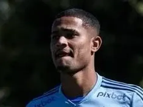 Jovem atacante 'esquecido' pelo Cruzeiro brilha em estreia na Europa
