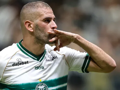 Coritiba não perde tempo e monta "operação" para ter Slimani em campo