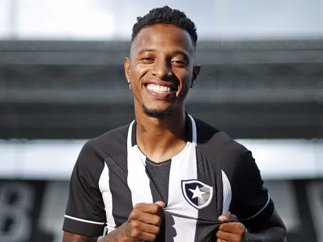Tchê Tchê não para de animar a torcida do Botafogo na temporada