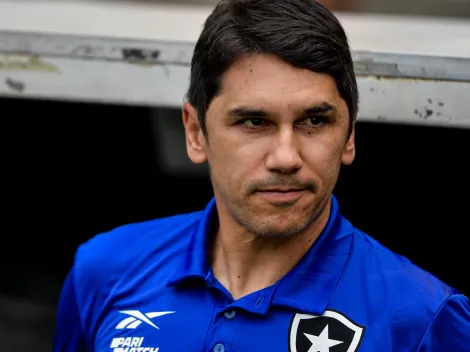 Valencia quer tirar centroavante do time de Lúcio Flávio no Botafogo