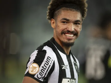 Ídolo do Botafogo rasga elogios a Adryelson e Lúcio Flávio