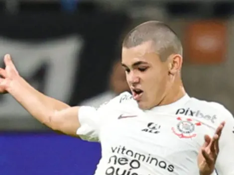 Corinthians 'alerta' torcida para contratar camisa 5 no lugar de Moscardo