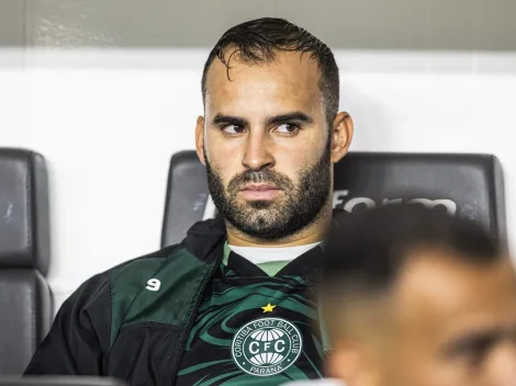 Clima péssimo: Esposa de Jesé manda recado à diretoria do Coritiba