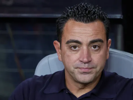 Xavi se posiciona após declaração POLÊMICA de meia em derrota para o Real Madrid