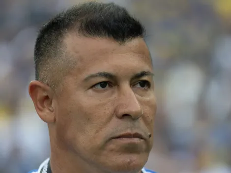 Torcida do Boca pede demissão do treinador e rescisão de titular após derrota para o Flu