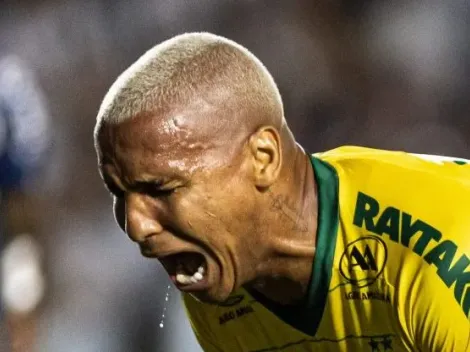 Treinador do Cuiabá manda a real sobre polêmica com Deyverson contra o Santos