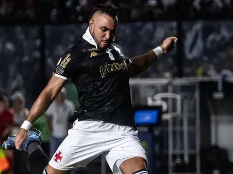 Payet enlouquece São Januário com golaço de falta