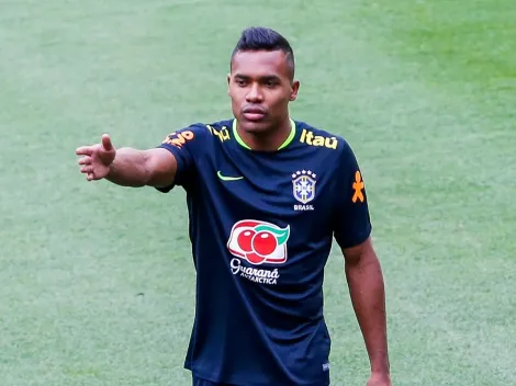 Quer pegar avião direto p/BR, setorista confirmou: Futuro de Alex Sandro chega no Santos