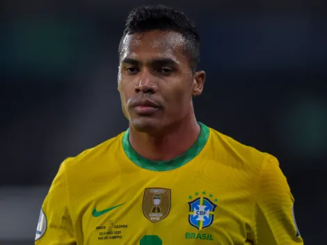 Grêmio CONTATA Alex Sandro, que define futuro para volta ao Brasil