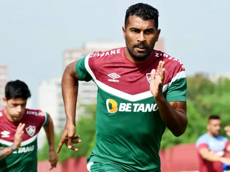 Thiago Santos manda a real sobre a ideia de Diniz em mudá-lo de posição no Fluminense