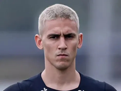 Mano toma decisão sobre futuro de Rojas no Corinthians