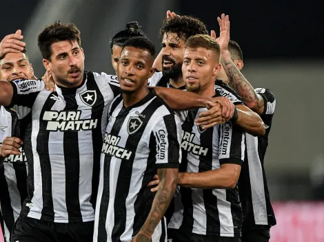 De olho nas opções do mercado, Cruzeiro mostra interesse em jogador do Botafogo