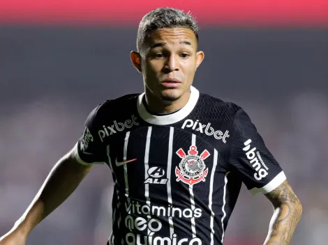 Ele voltou, Fiel: Menos de seis meses após deixar o Corinthians, Adson volta ao futebol brasileiro e jogará em 'rival'